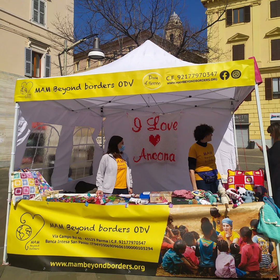 VanGengis's tweet photo. Ieri ad #Ancona con #MAMBeyondborders all'evento "Coperte oltre i confini"
per finanziare l'acquisto di strumenti diagnostici per l'ospedale Salesi e per finanziare i progetti MAM in Grecia ed Etiopia 🌼

#Spring https://t.co/FgT7NOnLf9