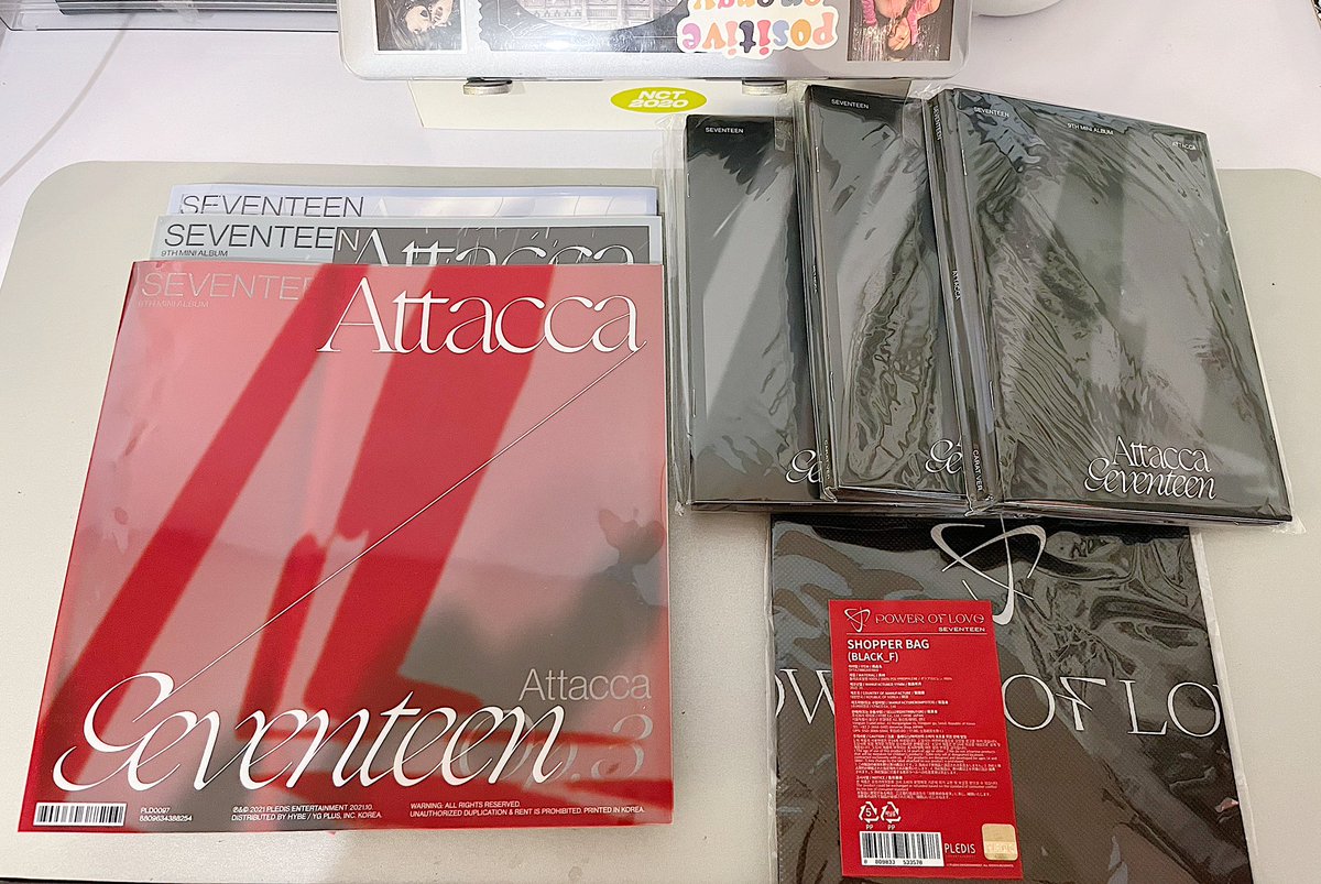 featseokchan's tweet photo. [insert my kepler album set]

Thank you so much to one of the nicest goms I know @_youwon_ for helping me get these babies. 

✔️ always updates
✔️ safe packaging
✔️ A+ customer service
✔️ super nice payment terms

Always always highly recommend ✨✨✨ #TYyouwon https://t.co/RdzDIdDekN
