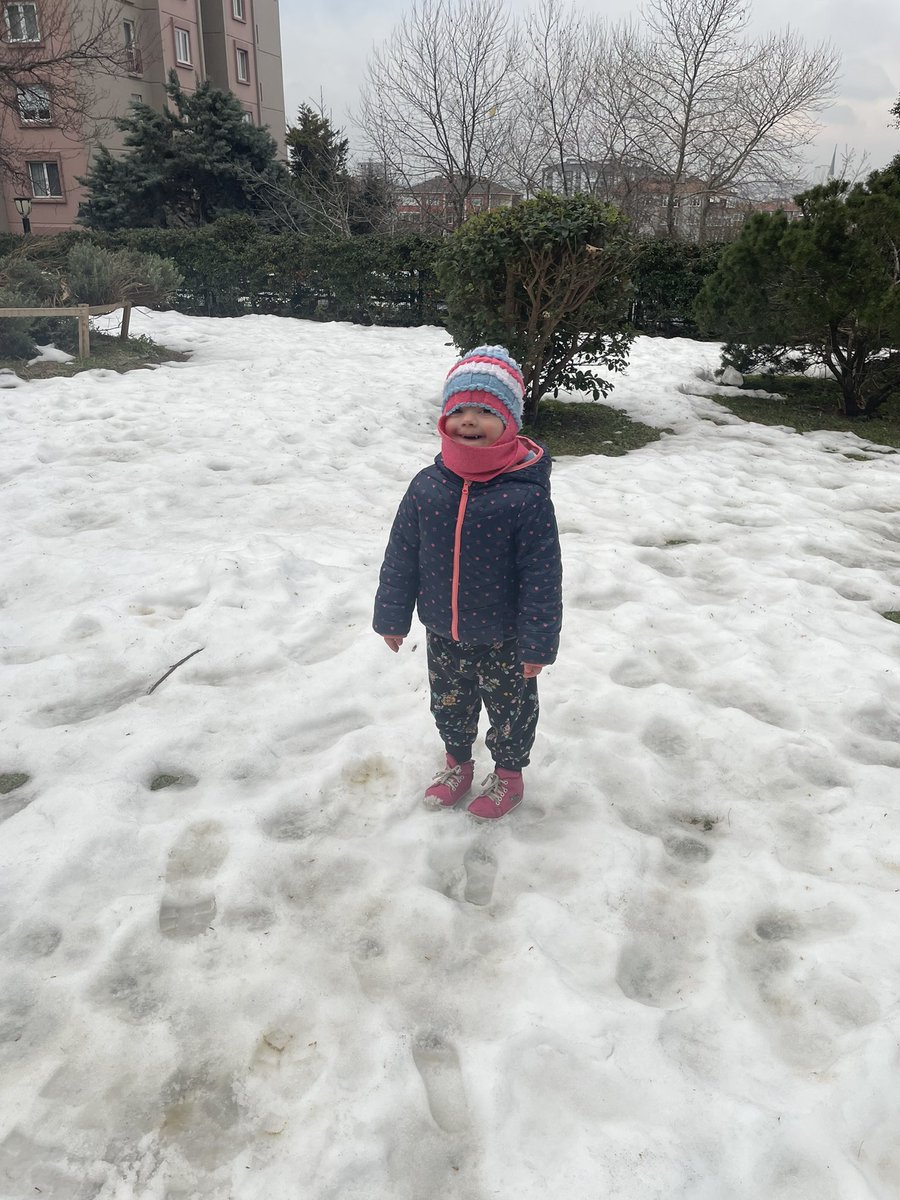 salih_erenn's tweet photo. Evimizin cennet kokusu. 
Babasının prensesi.
Annesinin mükemmeli.
Abilerinin balı. 😊
Onunla geçirilen her vaktin değerini kelimeler ile anlatmak mümkün değil. 
Farkımda mısınız? Haticemiz bi tane 😊

#21MartDownSendromuFarkındalıkGunu https://t.co/CEXH6Cm7tr