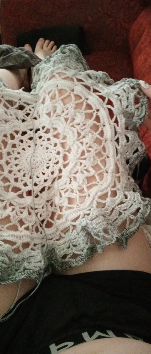 VesperKreates's tweet photo. Time to continue my project.
Easy Monday morning with a nice hot cuppa. #crochet #yarnisforeveryone #versusarthritis #marchknittingchallenge https://t.co/jMcnvZnSb6