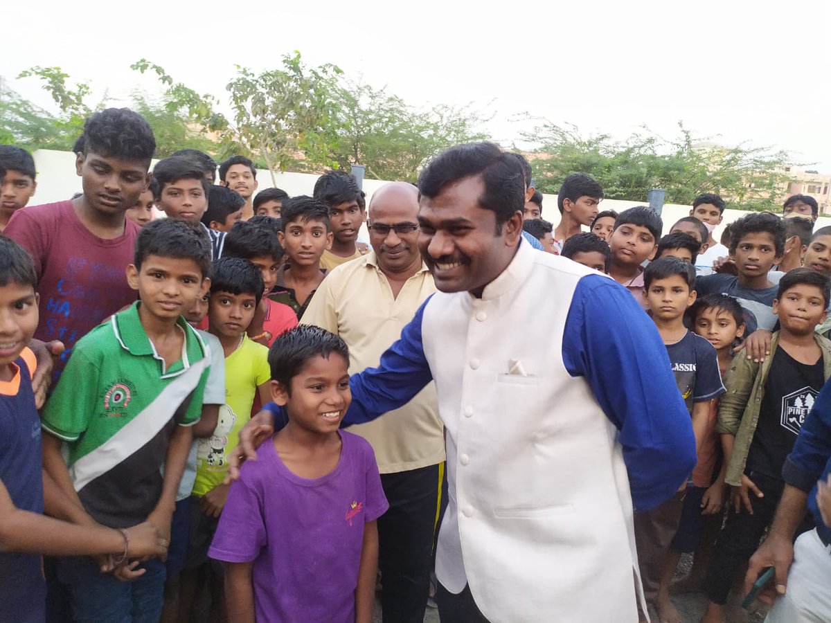 _Gurukulams's tweet photo. @ChandruduIAS Special Secretary to Government, SWD, surprise visit to Dr. B R Ambedkar Gurukulam, Adavitekkalapadu, Guntur district on 15-03-2022. 
@AndhraPradeshCM 
@ysjagan 
@PMOIndia
@drRajeshKumarDa 
@IASassociation
@PMOIndia https://t.co/mQDLBwBv3V https://t.co/5R4EvHuvJJ