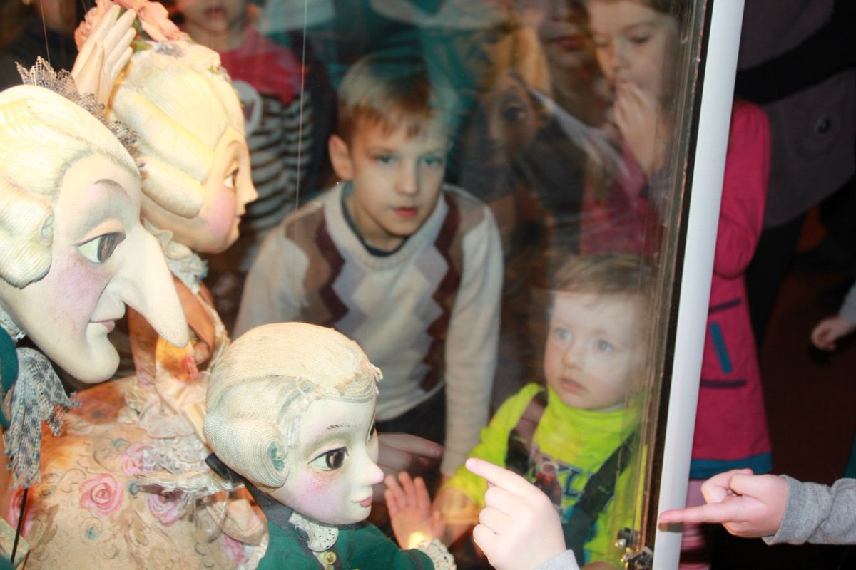Yaroslavl_TK's tweet photo. Международный день кукольника
WorldPuppetryDay - 21 марта

Дорогие коллеги, зрители и все поклонники театра кукол, поздравляем вас с праздником - Международным днем кукольника! https://t.co/2AfZSZBvEl https://t.co/Xu7SkLDcQ3