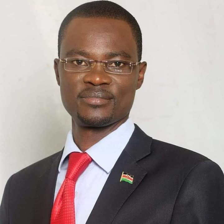 AbdulahiAdan10's tweet photo. Kimilili member of Parliament,Didmus Baraza ditches Kenya kwisha to Azimio..
Waluya si mchezo https://t.co/aPL7dDDS4T