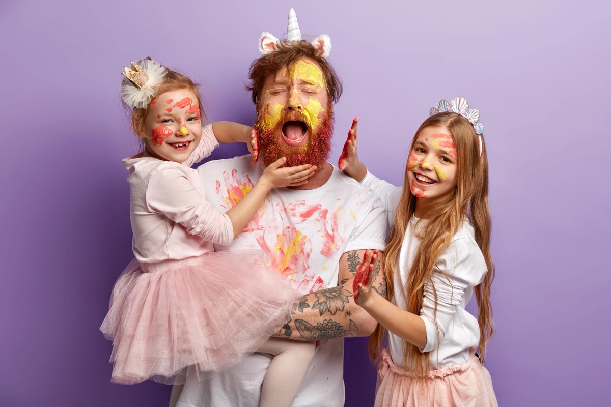 SDWorx's tweet photo. Happy #SingleParentsDay! At @SDWorx we want to thank &amp; applaud all the hardworking lone parents out there.  You’re doing a fantastic job! Post your story with the hashtag #SingleParentStrength and inspire other superhero single parents to crush it! 💪

#loneparentsrock https://t.co/I7L2EE0HXS