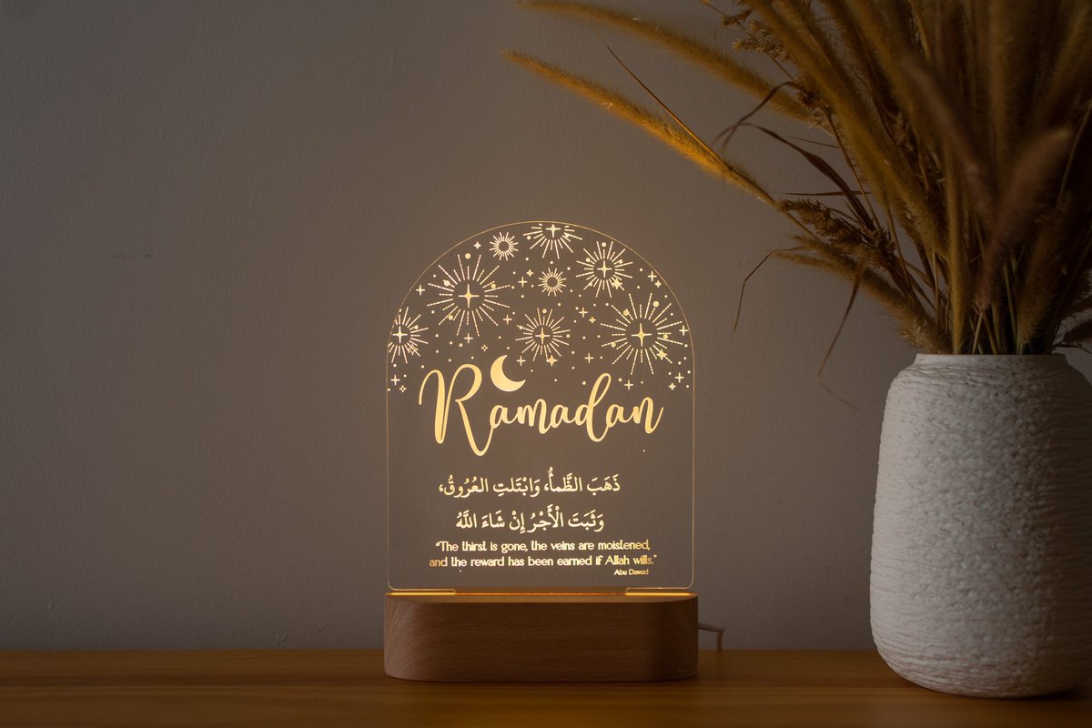 AiniesWallDecor's tweet photo. Get your home in the spirit of Ramadan with our Ramadan Collection 1443.

✨ Ramadan Tracker MVR 265

🌙 Light Up Iftar Centerpiece MVR 290

✨ Ramadan Banner Set MVR 375 https://t.co/59dZoiUUi7