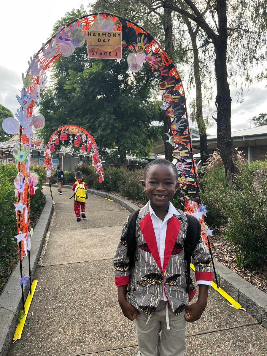 NSWEducation's tweet photo. Happy Harmony Day! 🧡
Inclusiveness, respect and belonging were celebrated across NSW public schools today to close out Harmony Week 2022. 

📸: @KENSINGTONPS, The Hospital School at Westmead, @leumeah_ps, &amp; @CurranPS. 

#LoveWhereYouLearn #HarmonyWeek https://t.co/8i3g6kJk2c