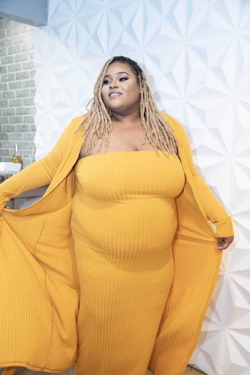 ConfidenceIsKie's tweet photo. I’m really so pretty, I love me fr.
#notconceited #beyondconfident 💕 https://t.co/dzlnAVsxuK