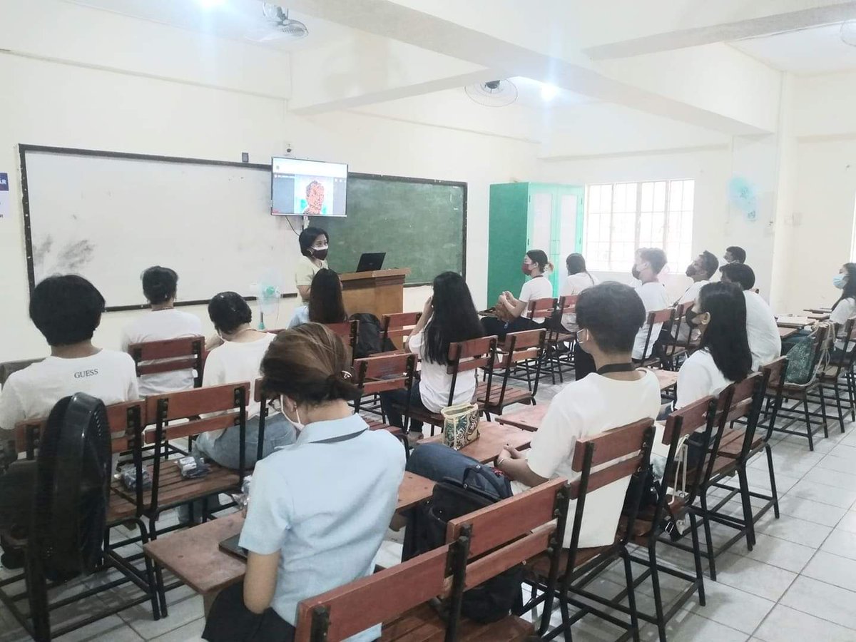 eLLe_Jay_c's tweet image. This is it!!! 🤗
First Day😀
First Week 😃

Welcome to my Face-to-Face Contemporary Arts Class with some of my grade 12 students!!! 😷👩‍🏫 

#f2f
#f2fclasses
#1stday #1stweekofschool #ContemporaryArt