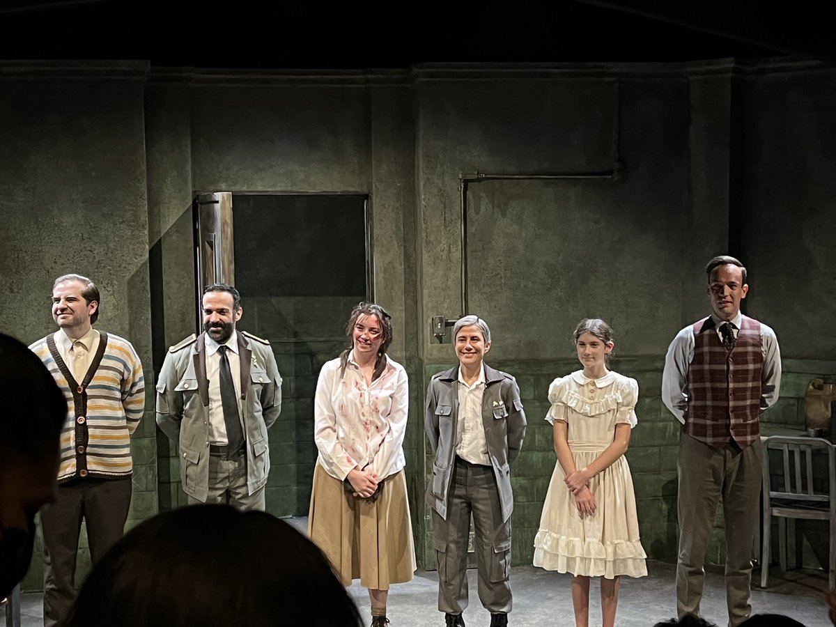 Ana Mari 🍒 (@anamari_g) on Twitter photo Buenísima <a href="/PillowmanMx/">The Pillowman</a> me encantó!! Y las actuaciones de <a href="/ReginaBlandon/">Regina Blandón</a> <a href="/pabloperroni/">Pablo Perroni</a> <a href="/lamontserrata/">Montserrat Marañón</a> <a href="/FernandoCanek/">Fernando Canek</a> extraordinarias! Una historia, llena de historias!! No se la pierdan! Buenísima <a href="/PillowmanMx/">The Pillowman</a> me encantó!! Y las actuaciones de <a href="/ReginaBlandon/">Regina Blandón</a> <a href="/pabloperroni/">Pablo Perroni</a> <a href="/lamontserrata/">Montserrat Marañón</a> <a href="/FernandoCanek/">Fernando Canek</a> extraordinarias! Una historia, llena de historias!! No se la pierdan!