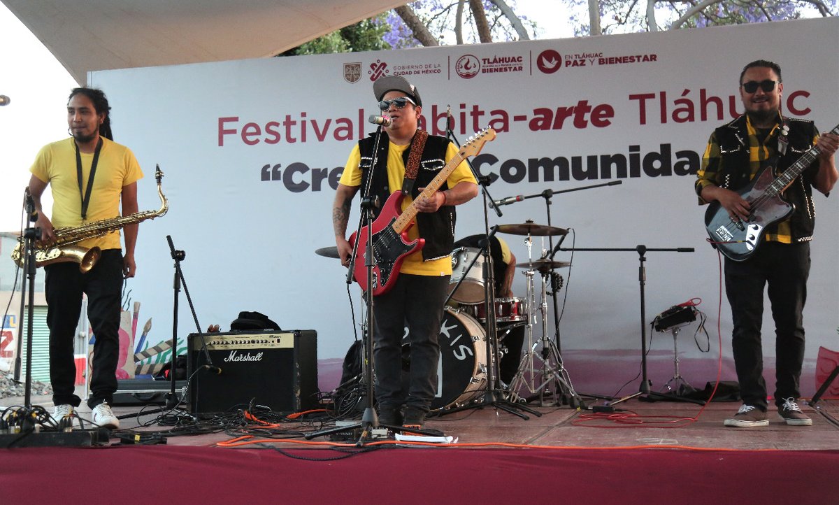 bereheca's tweet image. Este fin de semana se realizo el Festival Habita-arte #Tláhuac “Creando Comunidad” en la Plaza de la Paz de la colonia #Selene, donde se realizaron distintas presentaciones artísticas así como talleres de #papalotes, #papiroflexia y #cartonería

#PazyBienestar #EntornosCulturales