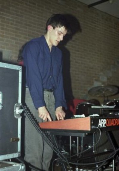JDNOPICS's tweet photo. #OnThisDay 1981
New Order @ Bedford Boys' Club

Denial (debut), In A Lonely Place, Dreams Never End, Procession, Truth, ICB, Senses, Ceremony

The gig was organised by legendary New Order fan, Dec Hickey.

📸 Dec Hickey, Tom Locke, Rod Coleman https://t.co/pNdQNgvaXb