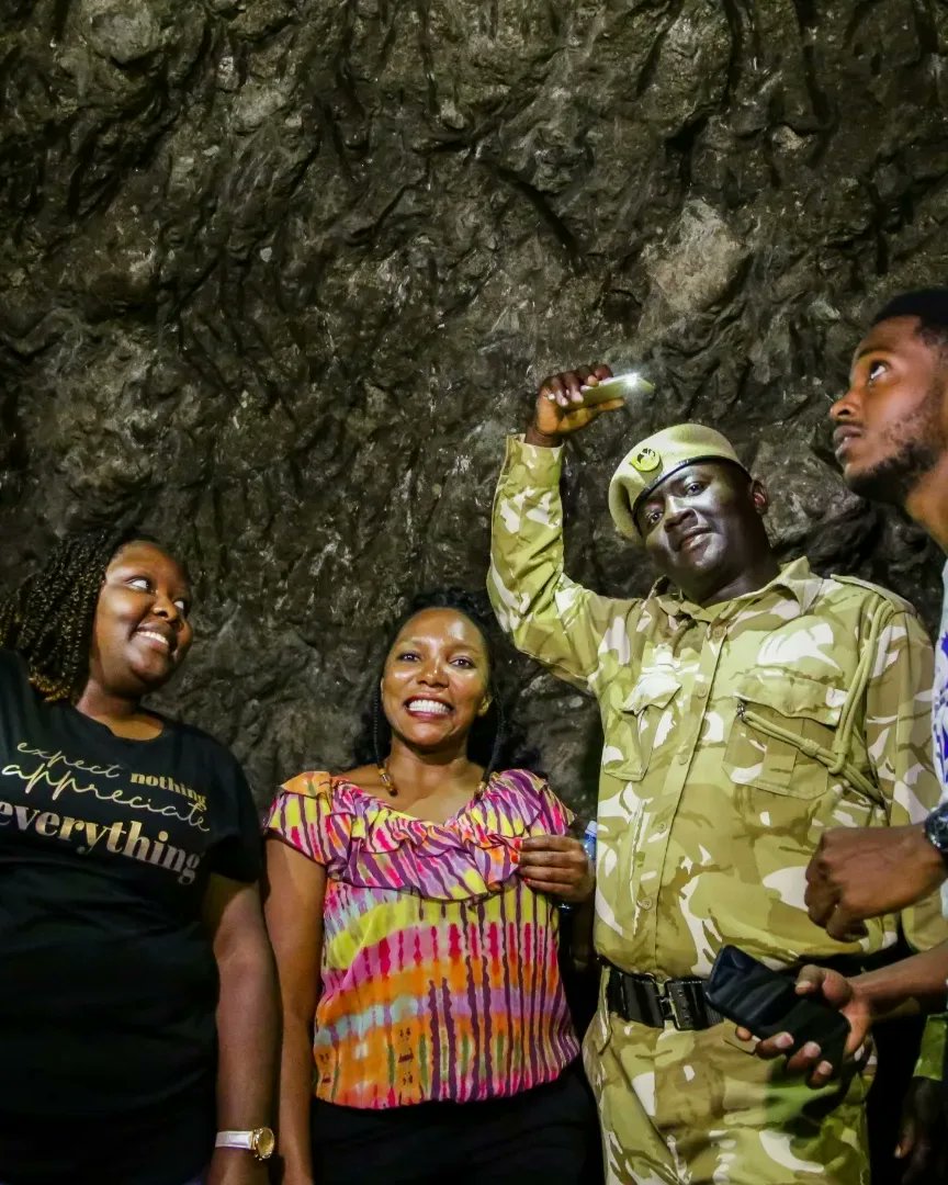 TranztungaT's tweet photo. This Weekend  we all heading to beautiful Tranzs Nzoia County. @TujengeKenya  will  hit the road. Well, Nairobi people, grab your tickets now and join the fun! Book now 
PAY BILL 4033531 ACC: YOUR NAME
For Inquiries WhatsApp or call: 700l39092  
#twendeelgon
#TembeaTujengeKenya https://t.co/B5n3jehcfd