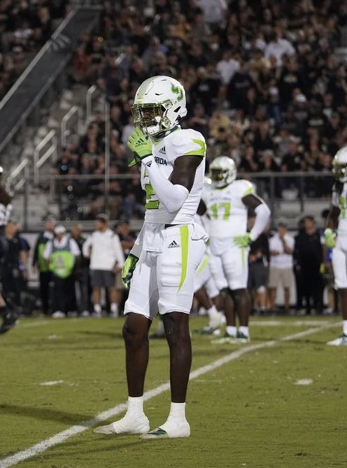GOOD MORNING! AFTER AN AWSOME
Conversation with <a href="/CoachCamAiken/">Cameron Aiken</a> I'm
BLESSED TO receive an offer from
<a href="/USFFootball/">USF Football</a>!!