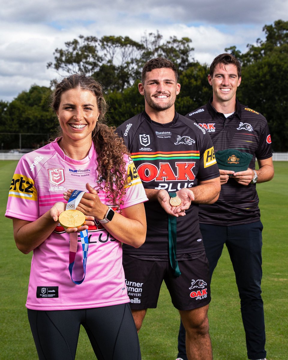 PenrithPanthers's tweet photo. Just a few Penrith legends 🤩 

#pantherpride https://t.co/HpIOT6dWLW