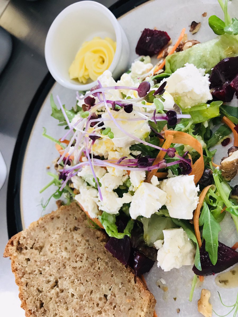 distillersarms's tweet photo. The Sun was out on the Causeway Coast this weekend and our Sunday lunch featured some delicious seafood,salads and desserts. #feelgoodfactor #tastecauseway #visitcauseway #bushmills #sundayvibes #foodies @TheGreenhouseB4 @distillersarms @TasteCauseway @NITouristBoard https://t.co/zSftbZC5m6