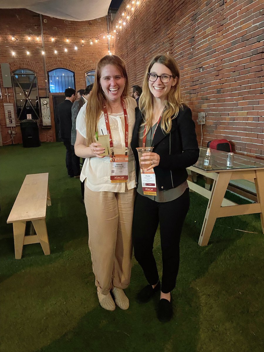 PhoebeHammerMD's tweet photo. Path besties and former @OHSUPathology post sophs take on #USCAP2022. Did you know @ISGynP has the best events? @borgen_md #gynpath https://t.co/JgTQHo37rY