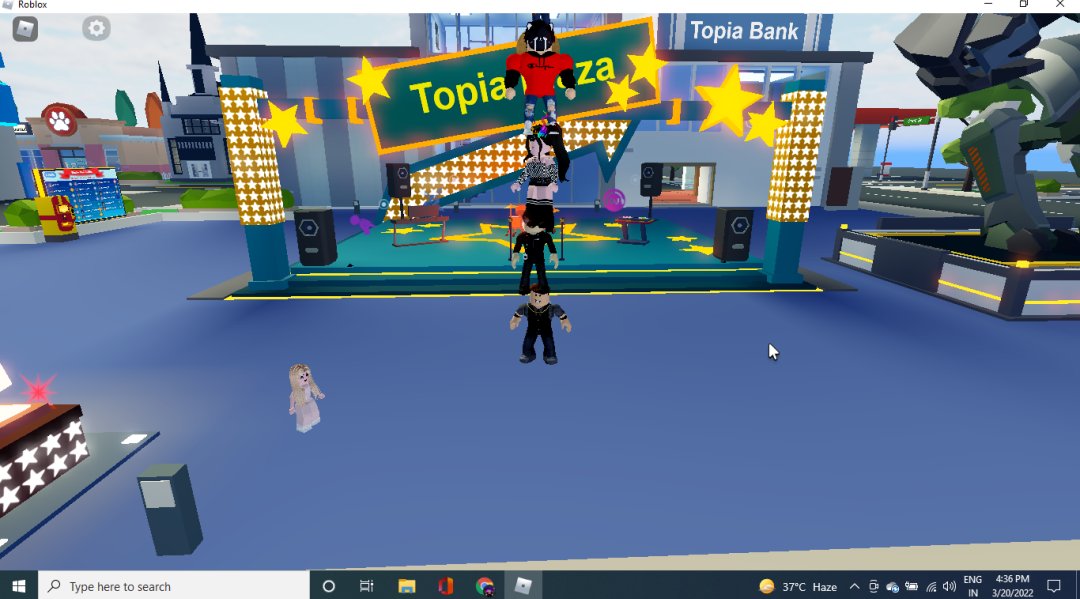 Lukydudegamers's tweet photo. The new update so cool ๐ WE TELEPORTED on our heads and made tower bigger than mall ๐๐๐ #livetopia #itsyourworld #roblox. #update46 #friends @LivetopiaGame https://t.co/sl3wQRL3YB