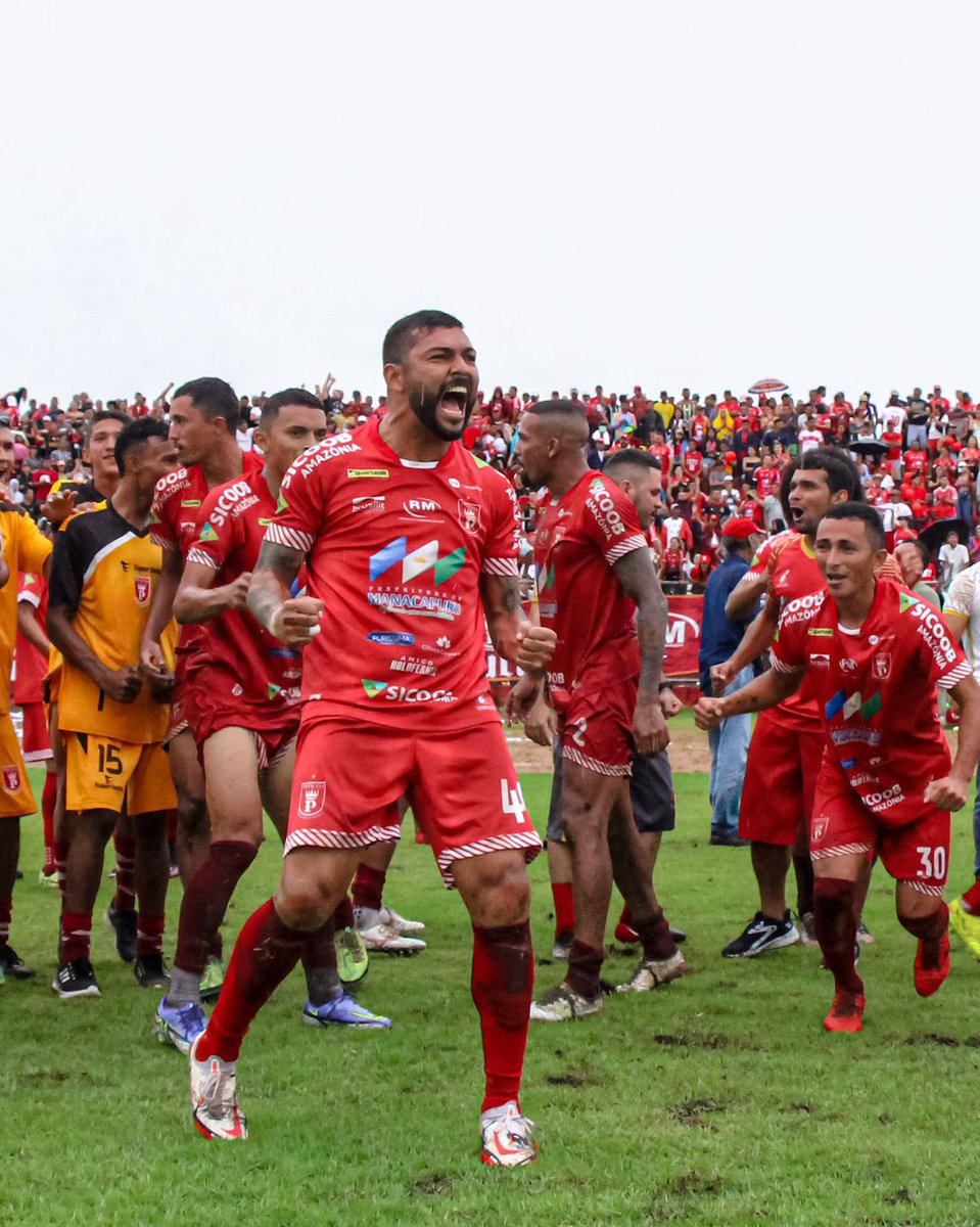 JohnatanDeurick's tweet photo. Estamos na semi obg meu DEUS 🙏🏼💪🏼🦈🔴🔥⚽️ https://t.co/rh6dIVikNz