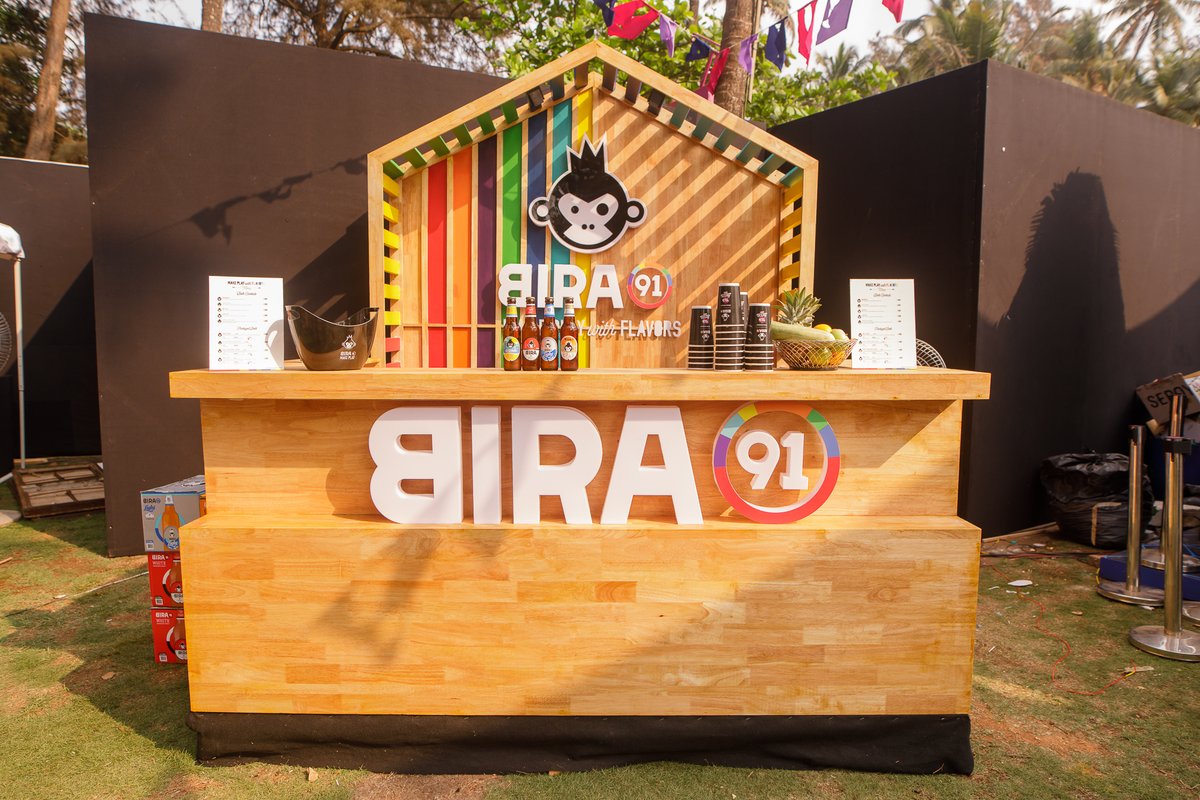 bira91's tweet photo. Here's what went down at Day 1 of #IndiaCocktailWeek 🍻

It was a day full of delicious cocktails, foot tapping music, scrumptious food &amp; LOTS of beer🍻🙌

#MakePlayWithFlavors #IndiaCocktailWeek https://t.co/51xHs3knAw