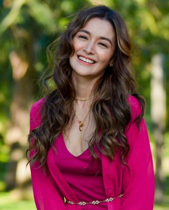DaeRyll_08's tweet photo. Kris Bernal as Carmen in Artikulo247! Bagong Character! Ano ba nangyari sayu Klaire? Hahaha bat Nag iba yung look mo Charott!

Memories namin c Klaire HUHU!

#Artikulo247Nagbabalik | Hello Carmen https://t.co/CtkKUpRz1w