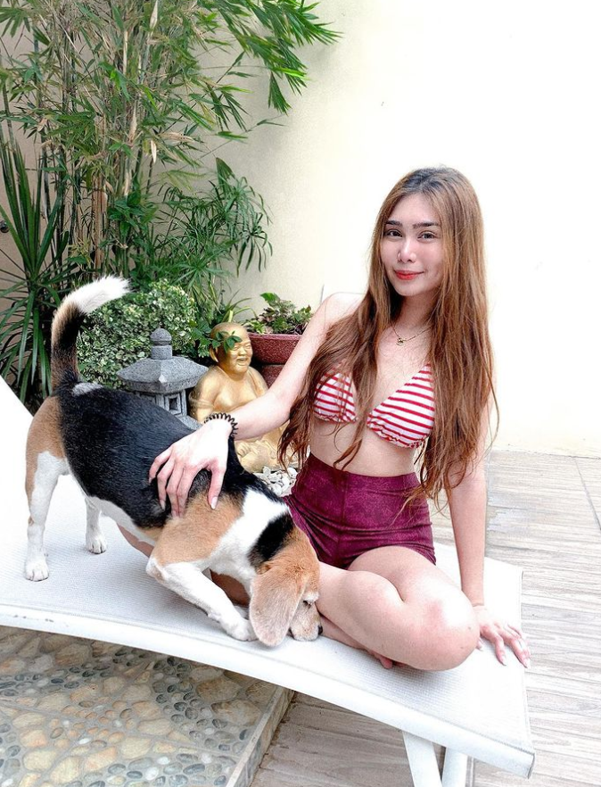 PullinDawn's tweet photo. Doggiieee!! 💛💛 https://t.co/SUtJb5UXEV
