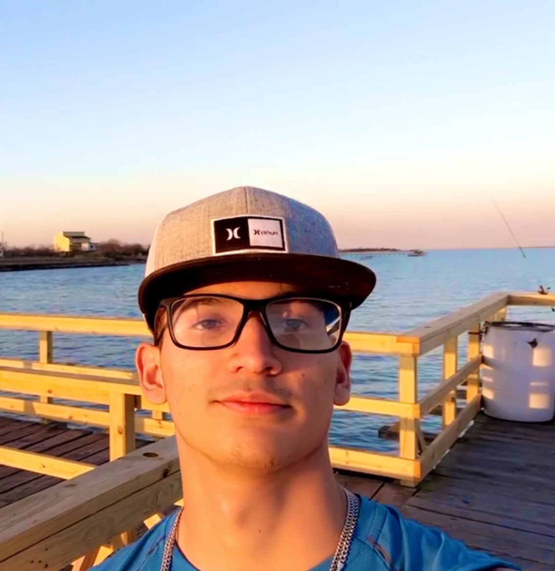 Maybe I’m losing my mind, playin with fire and getting burned every time 🎼