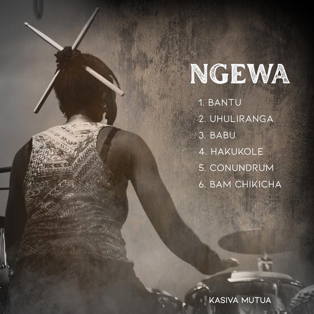 kasiva_mutua's tweet photo. Pleased to announce my debut EP, NGEWA, will be out on 25th March, 2022.
Pre-save here:
https://t.co/vt2lHVfnBS
#ngewa #drumstories #breakingnews https://t.co/ZKnNqvqZvs