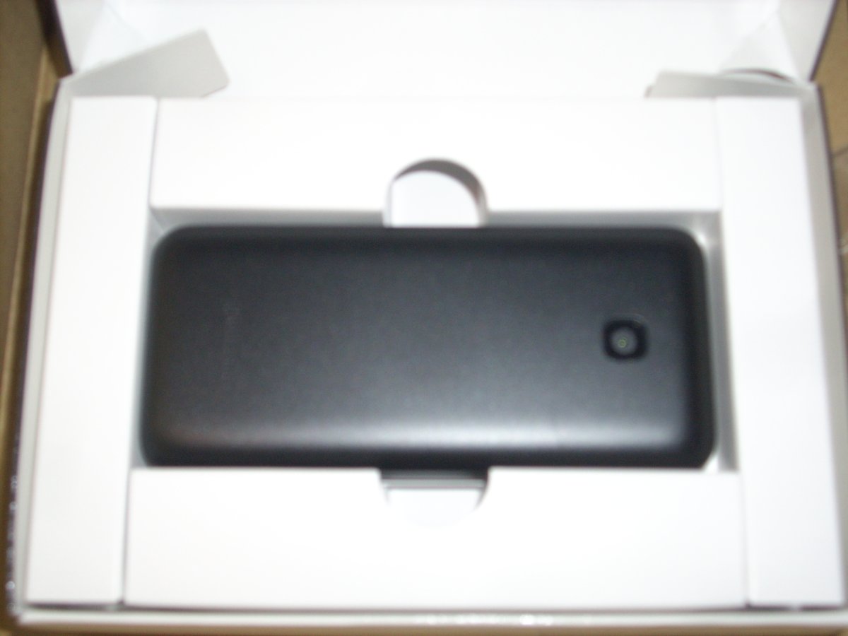 SimpsonmanJ's tweet photo. #au
#3G停波
まあ、そういうわけで「auショップ等で4G以降の機種に変更頂くか2月28日までに申込書類を弊社まで」ってことで、郵送申込の無償セットの中から一番無難そうなのを選んだ結果がコレ。
今までのW53Sからいえば「使う喜び」的な要素とは無縁だけど、使えるから良い。
#GRATINA
#ガラケー https://t.co/82CDi9tvJJ