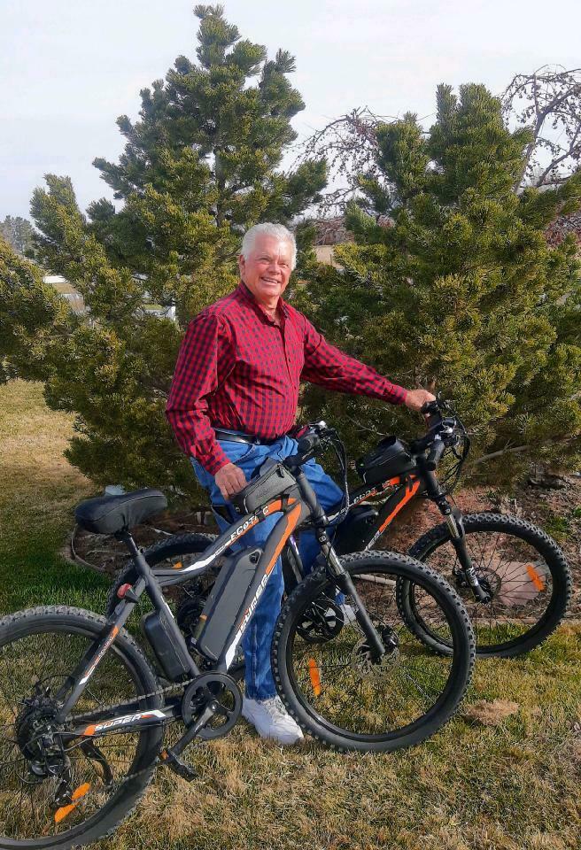 Ecotricbicycle's tweet photo. To be ripe in years but green in heart when you on that Ecotric! 🚲
#electricbike #ebike #bike #ecotric #riding https://t.co/iiPFp4b1Il