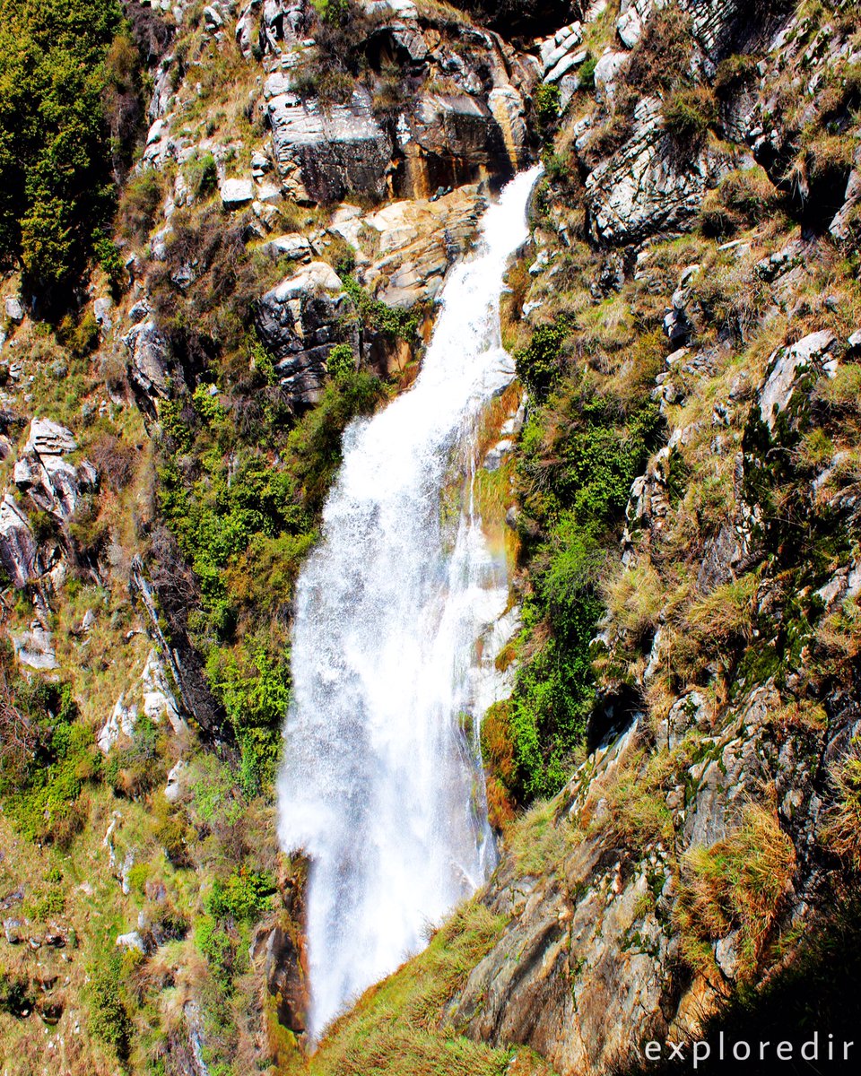 explore_dir's tweet photo. Solai Waterfall Maidan, Dir Lower.
#water #waterfall #portrait #exploredir #dirisbeautiful https://t.co/NkvmWjKViP