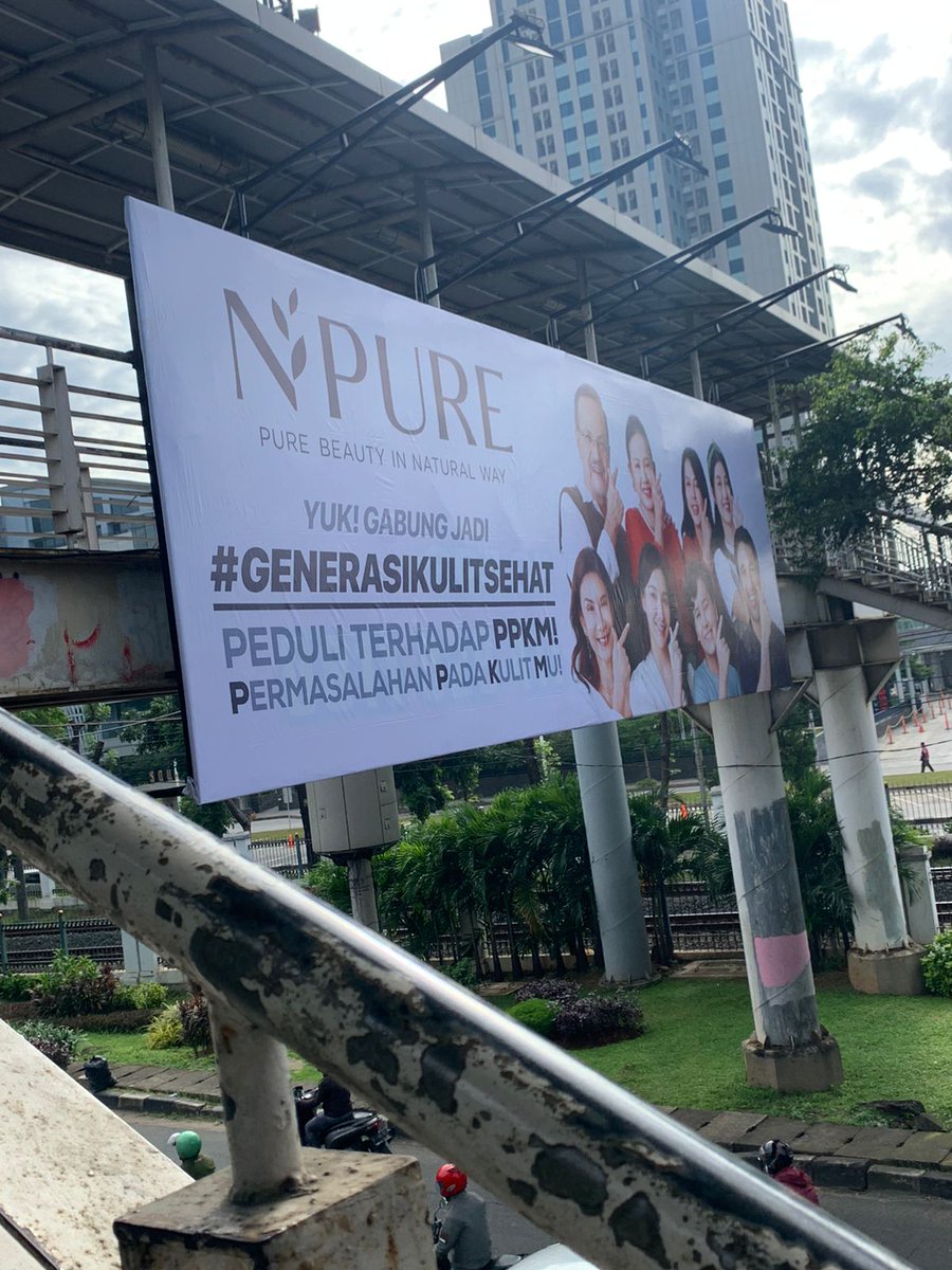 Segede ini N'PURE kasih tau yg lagi booming di TT, IG bahkan. twitterkalo #GenerasiKS adalah kepedulian mereka #GenerasiKulitSehat pokoknya da best deh N'PURE....
