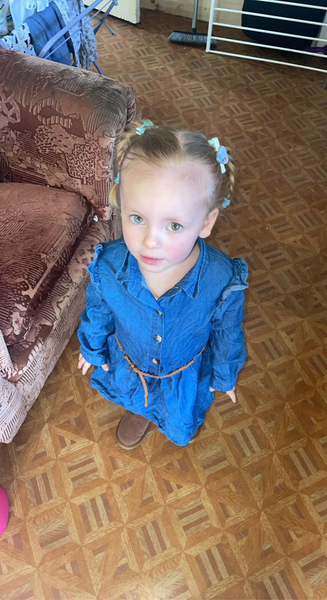 Xlisa18X's tweet photo. My beautiful children so excited baby girl your gonna make the best big sister to your brother x 💗💙 https://t.co/4x1Dw0HtiE