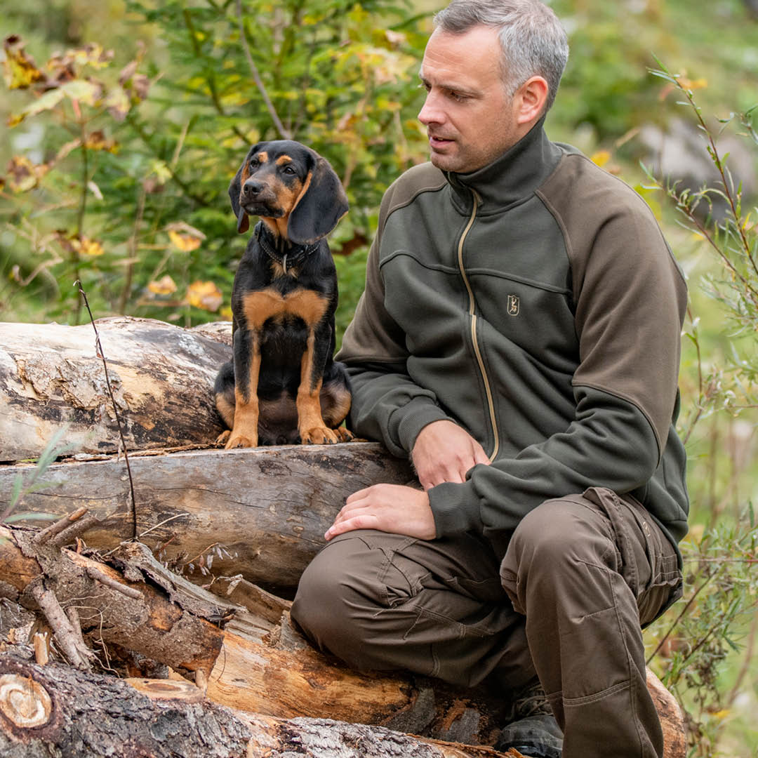 Whether you’re gearing up for hunting season or simply hunting down litter whilst you maintain your 
grounds, do it in comfort with the Rogaland Sweat With Rib Neck.

#Deerhunter #deerhunter_eu #deerhunterclothing #huntingwear #forestcleanup #forestlife