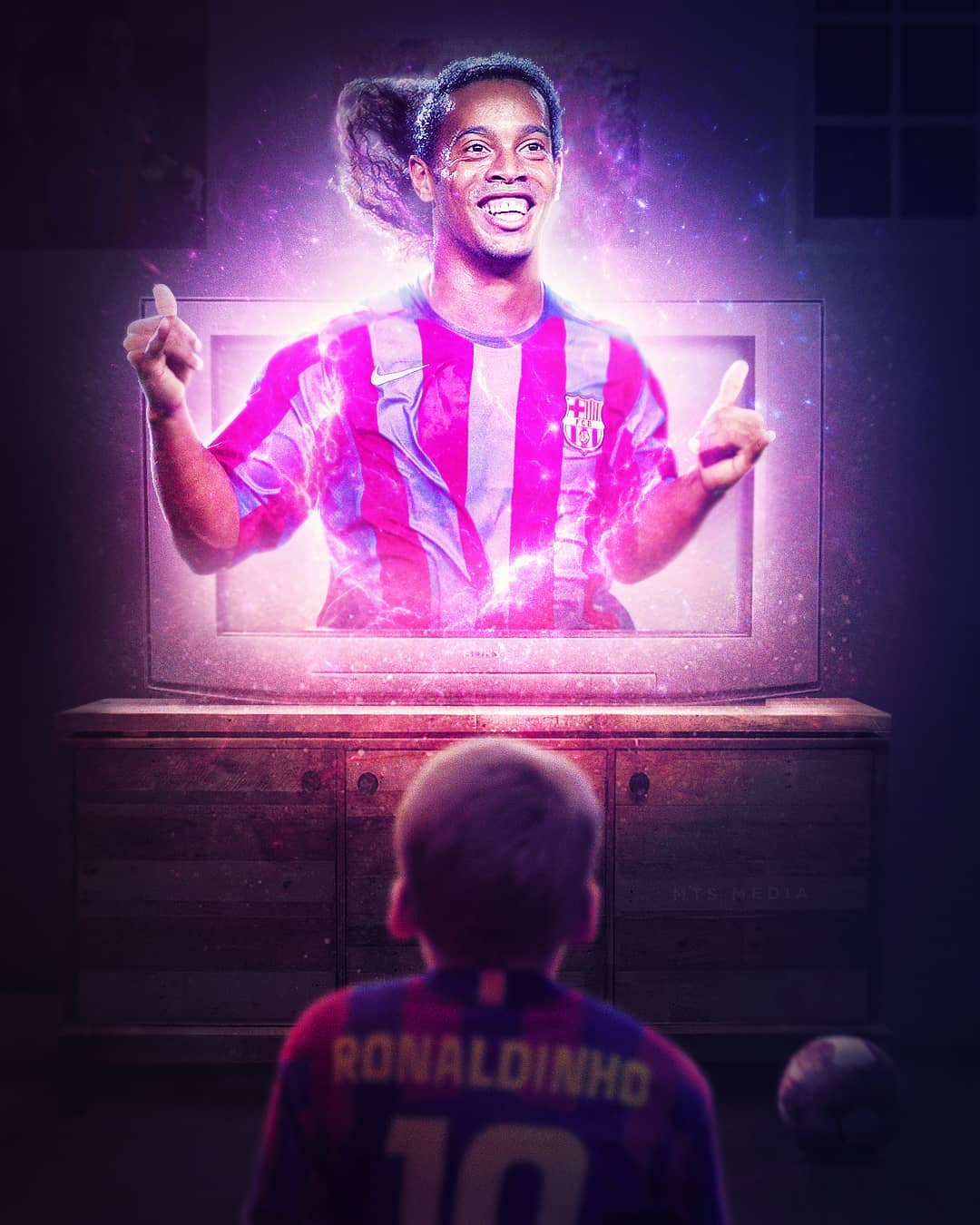 Ronaldinho Gaúcho turns 42 today, happy birthday Magician     