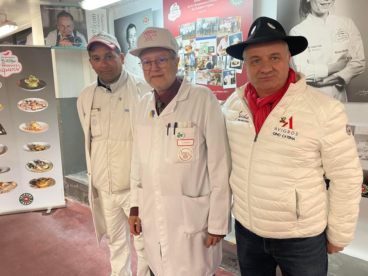 tripierdefrance's tweet photo. Venez découvrir l’expo photos by @DidierVenom qui rend hommage aux candidats du championnat d’Europe des @LesProTripiers sur @marchederungis merci à nos amis @PavillonViandes @DeplancheC @MaisonneuveMart et @Ginocatena pour leur soutient 🙏 https://t.co/10uroW8q66