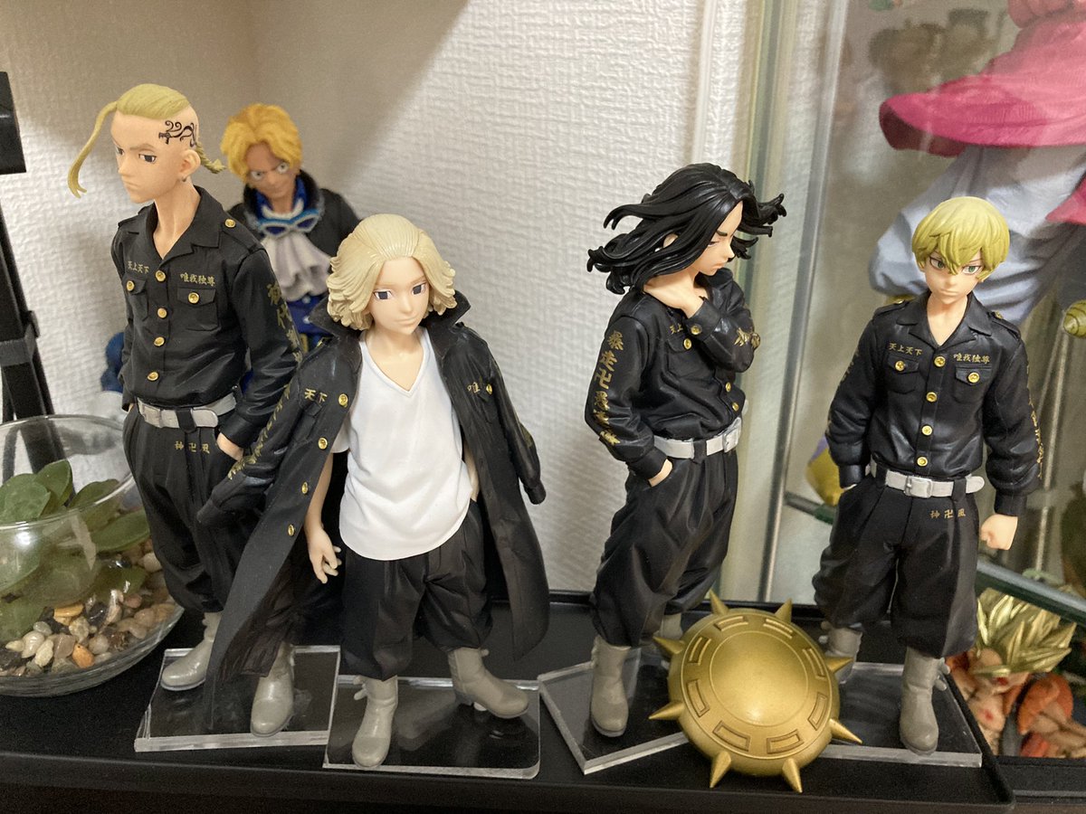 グラチルと東卍をアクリル台座化したら、めっちゃスッキリ！