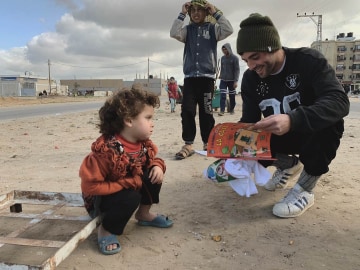 michelegentile7's tweet photo. #nonrifiutiamoci
#GiornataMondialeDellaPoesia
https://t.co/whLuZ9mCiL
#Gaza2020 https://t.co/991lLb435v