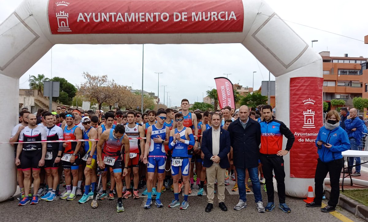 FJLUDENA's tweet photo. 🏃‍♂️🥇Ayer el Presidente de la Junta Municipal Francisco José Ludeña junto al Concejal de Cultura y Deportes Pedro García Rex asistió a la salida y a la entrega de premios de la VIII Edición del Duatlón "Ciudad de Murcia" Memorial Pablo Alarcón Menchón
👇🏻👇🏻👇🏻👇🏻 https://t.co/zlZcwo2033
