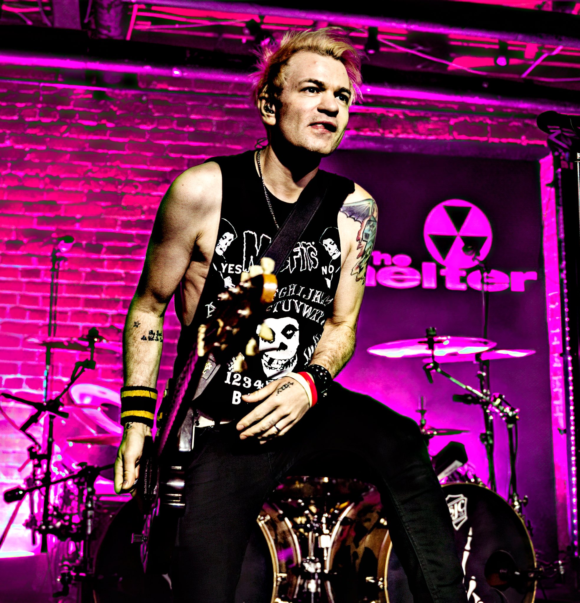 Happy Birthday to Deryck Whibley of 