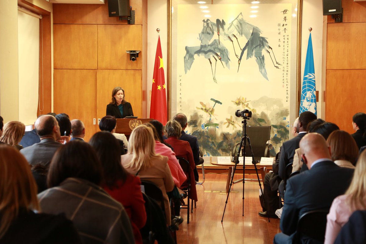 RcjWang's tweet photo. Proud to deliver this brilliant 🇺🇳🇬🇧@UNinChina @ukinchina co-hosted Forum on “Women in Health” for #IWD2022. inspiring speakers incl. @RCGP @IFRCAsiaPacific @WHO @UNICEFChina @UNFPAChina shared perspectives from #COVID19 frontlines &amp; on gender equality in China-Africa cooperation https://t.co/ADFjRz1Wed