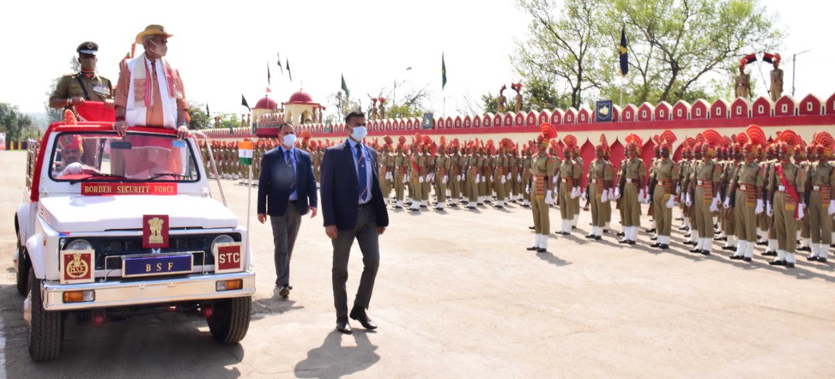 manojsinha_'s tweet photo. Attended the passing out parade of 636 new recruits of Border Security Force at STC BSF, Udhampur. The country's first line of defence has made significant contributions in fighting terrorism and instability with valour and determination. https://t.co/MUd3sHto2N