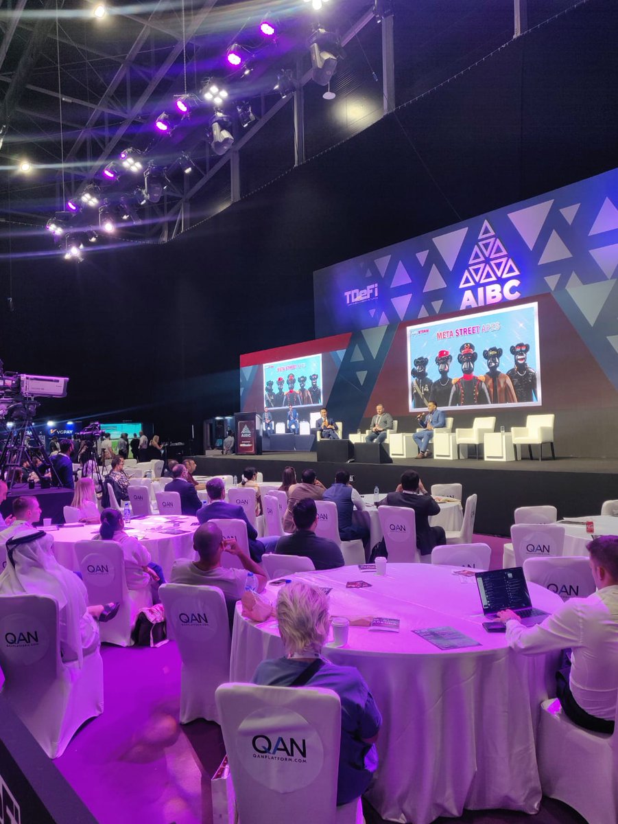 Learning about the latest developments in the metaverse @AIBCsummit in Dubai 🤓