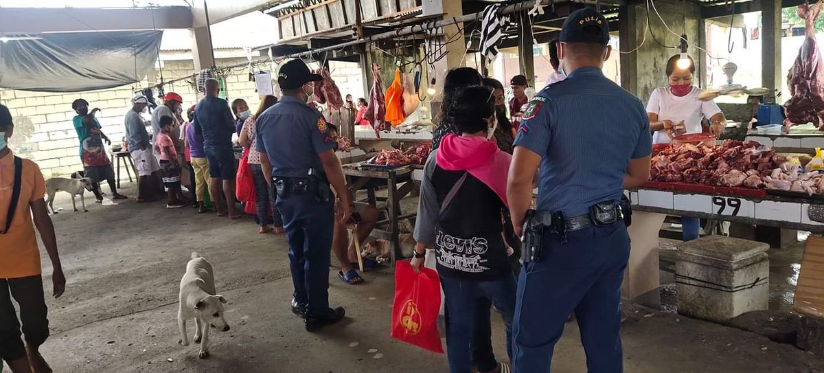 catigbianpsbppo's tweet photo. POLICE PRESENCE &amp; VISIBILITY @Catigbian Public Market 

#WeServeAndProtect
#TeamPNP 
#TeamPRO7AmigoCops 
#PNPCATIGBIAN 
#ProudToServeWithIntegrity https://t.co/s5dsQK1hmo