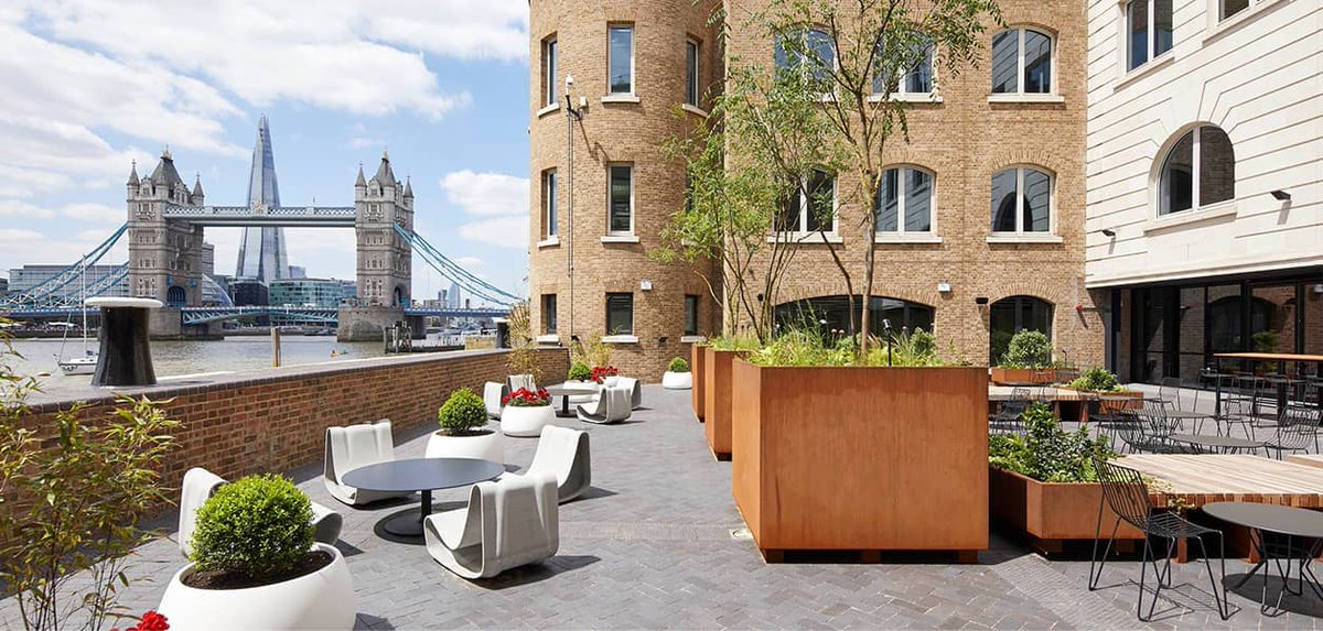 Spring is finally here! 

What better way to welcome spring than some beautiful outdoor furniture images by @iSiMAR

Who wouldn't want to work outdoors with furniture like this? 

For more information on how you can transform your outdoor space contact us!

 #outdoorfurniture