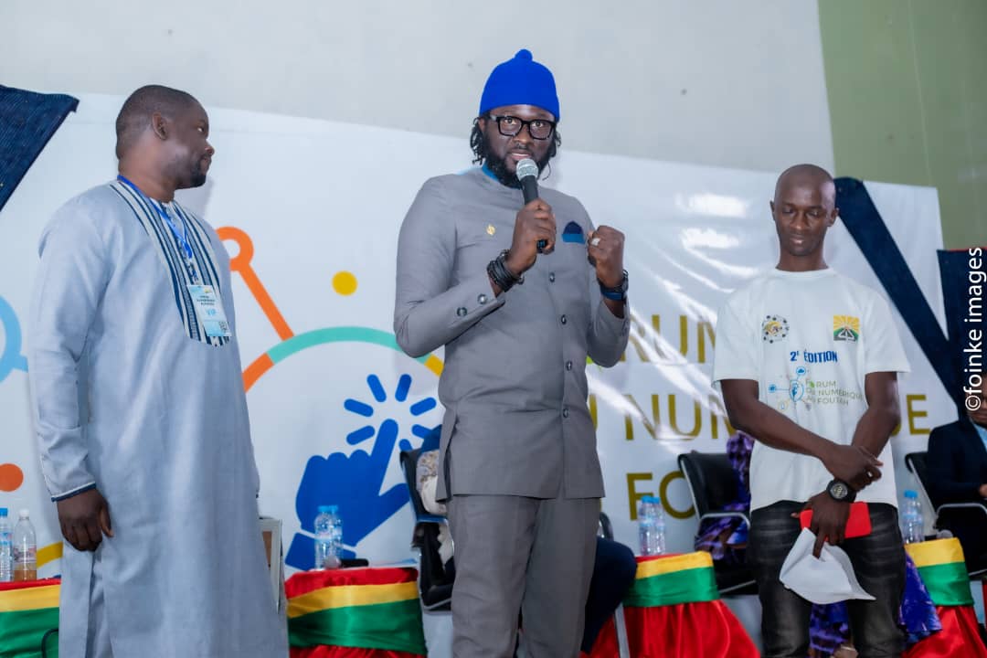 #Fonuf2022

#Africtivistes a décoré <a href="/sbskalan/">Sally Bilaly SOW ™ 🇬🇳</a> pour son engagement au service de la démocratie et de la citoyenneté en Guinée et en Afrique👋👏

Une distinction largement méritée pour l'initiateur du <a href="/ForumFoutah/">Forum du Numérique au Foutah</a> pour ses multiples sacrifices en faveur de la citoyenneté numérique.