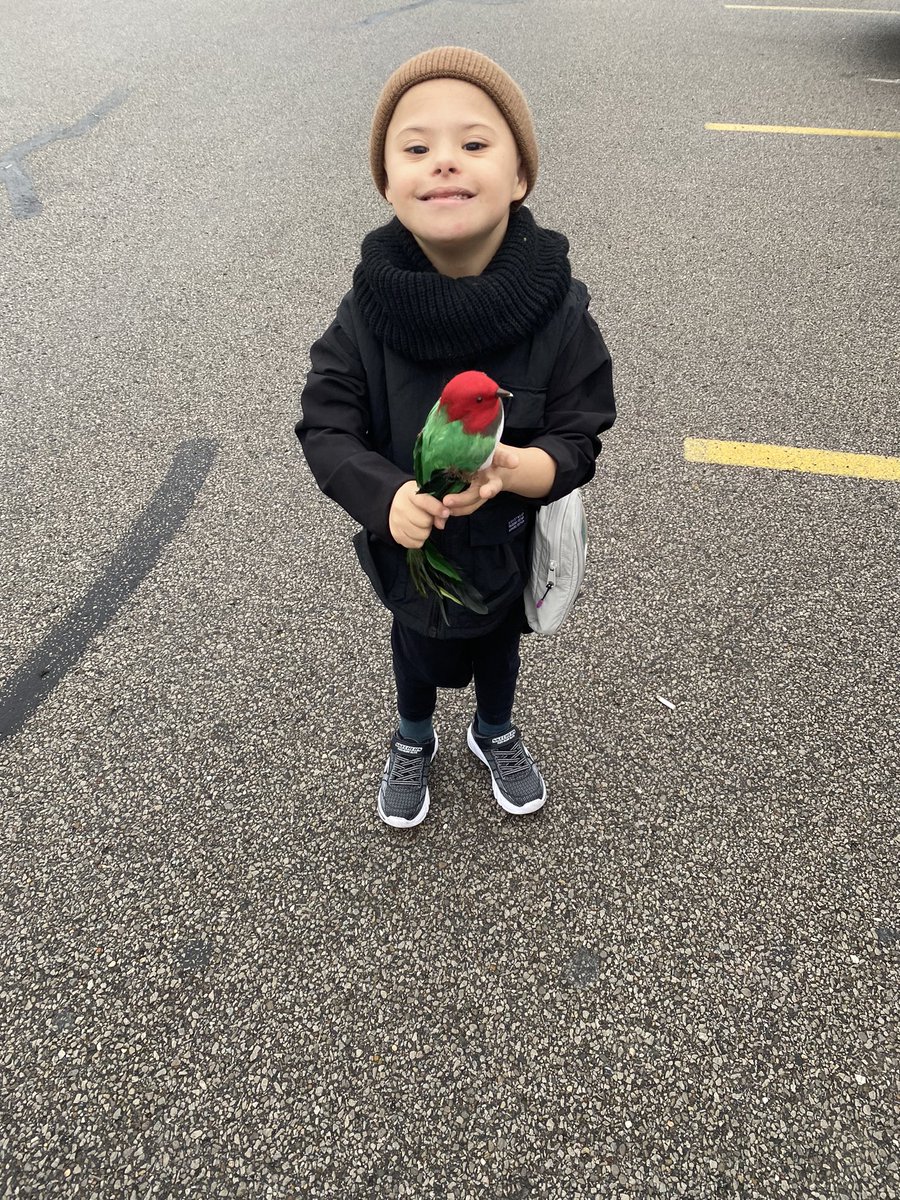 #DownSendromu bir hastalık değil, genetik bir farklılıktır! Kalplerinizden gelen sıcak Sevgi ve Yüzünüzdeki kocaman tebessüm ile dünyaya kattığınız +1 değerin farkındayız. 21 Mart Down Sendromu Farkındalık Günü kutlu olsun. ❤️