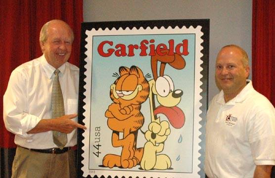 This is Garfield cartoonist, Jim Davis. His cat hates Mondays, but the cartoonist on the right happens to enjoy Mondays. I hope you all have a wonderful Monday. Let’s start this work week out great!!
 #cartoonist #MusickToons