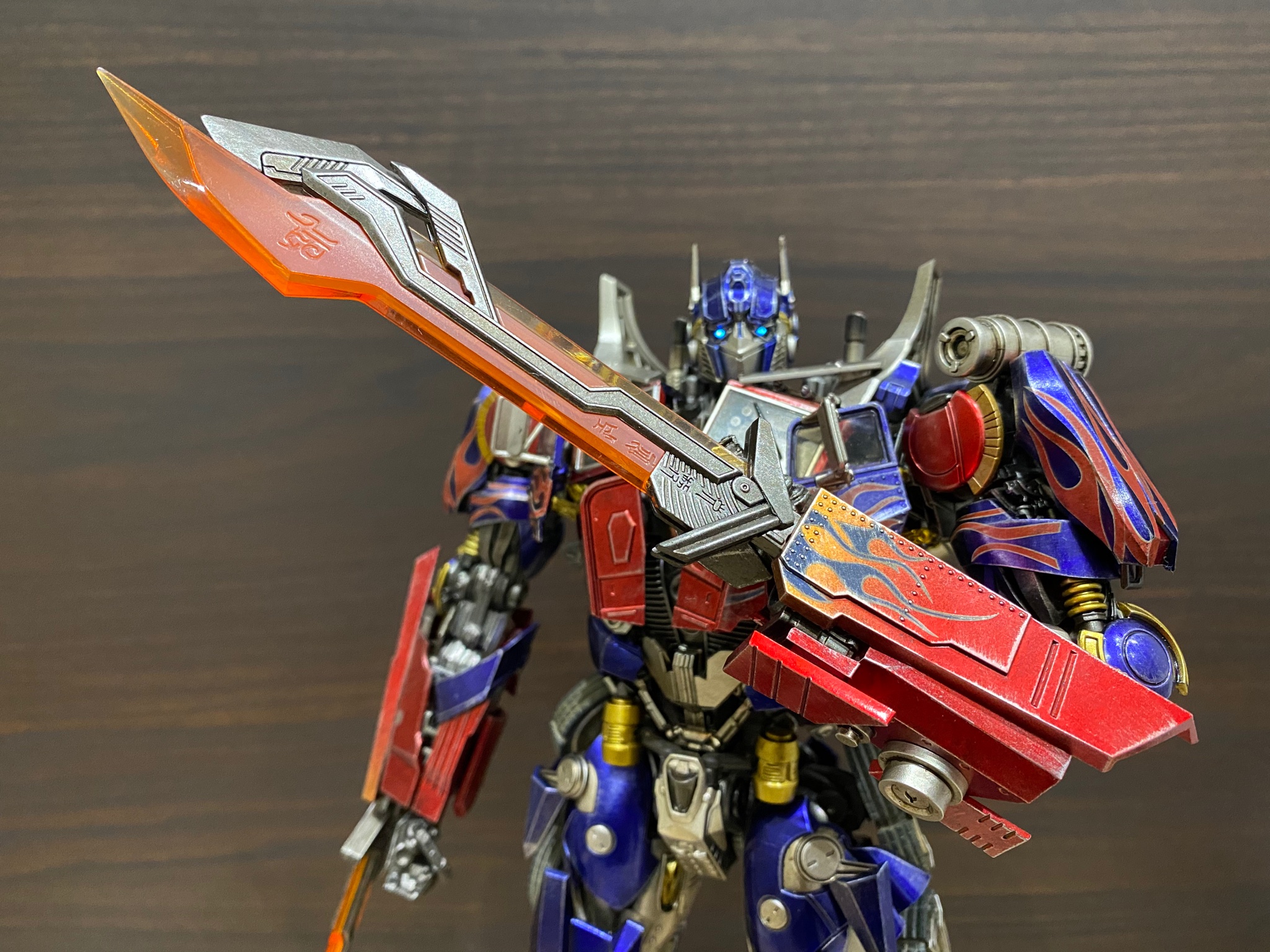 yolopark】オプティマスプライムの武器セットが嬉しい！神造形の