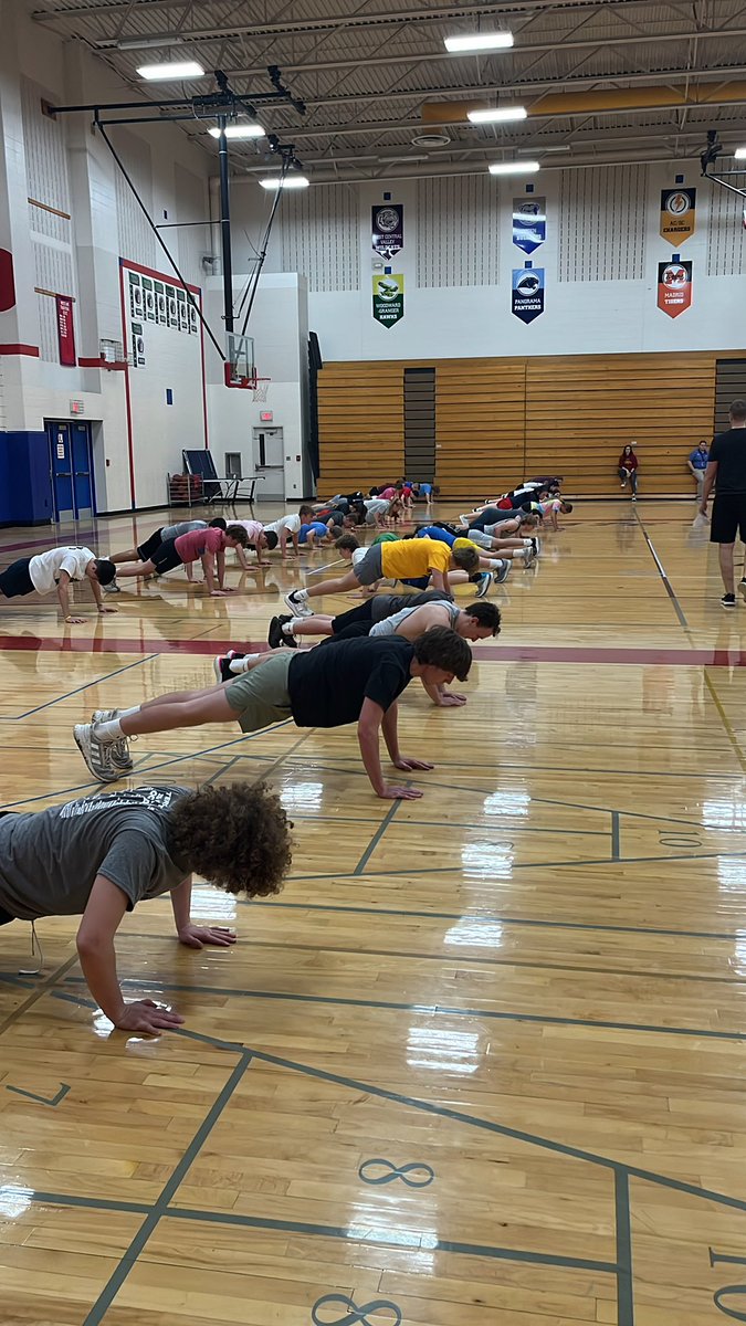 rrtrack35's tweet photo. Intensity camp in progress. #roadrunnerstrong https://t.co/3umWG2hn94