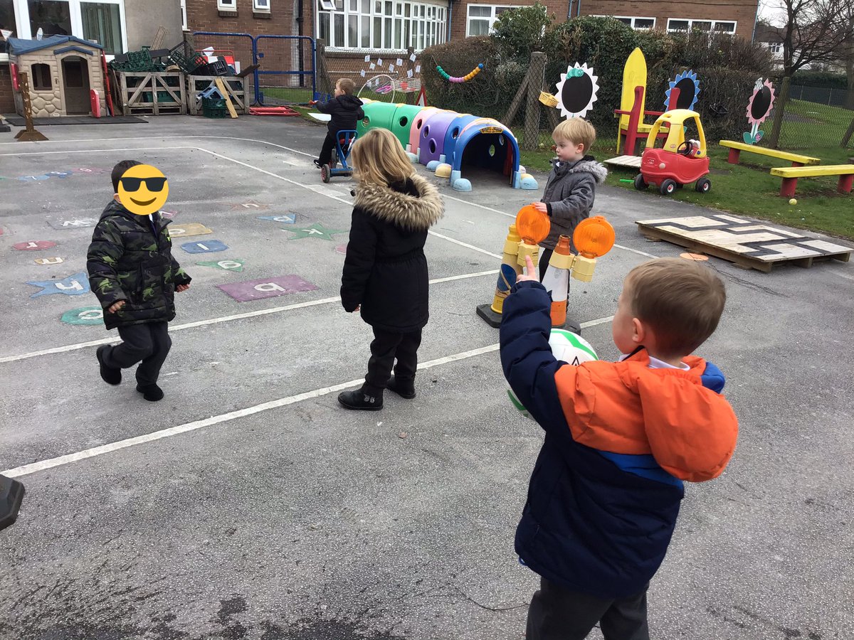 aspear_'s tweet photo. Nursery have had their very own football match this morning, they’ve decided on the rules and made their own goals. We even had a crowd to watch! ⚽️ #childinitiated @MissWhitehurst_ @RowParkAcademy https://t.co/EqIqdK4vzZ